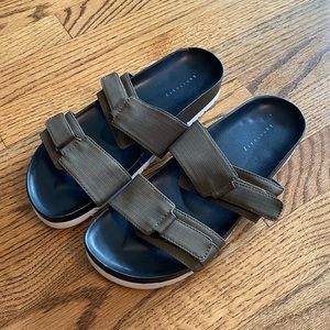 Women’s Size 9 Dark Green and Black Sanctuary Velcro Sandle’s